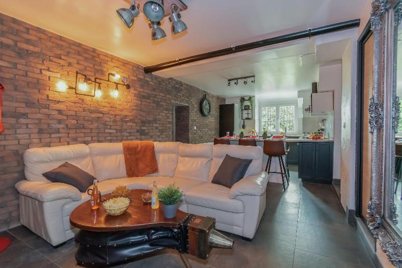 Private Comfortable Apartments image