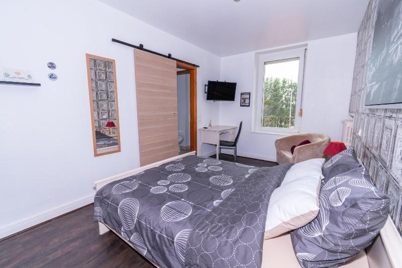 Private Comfortable Apartments image