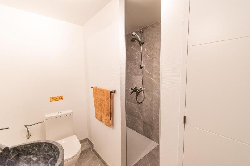 Private Comfortable Apartments image