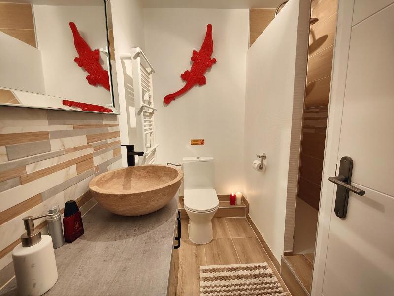 Private Comfortable Apartments image