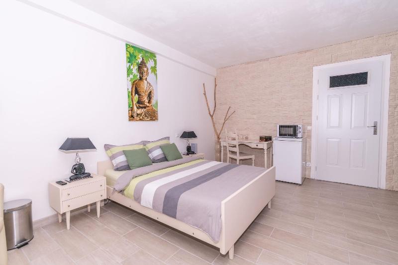 Private Comfortable Apartments image