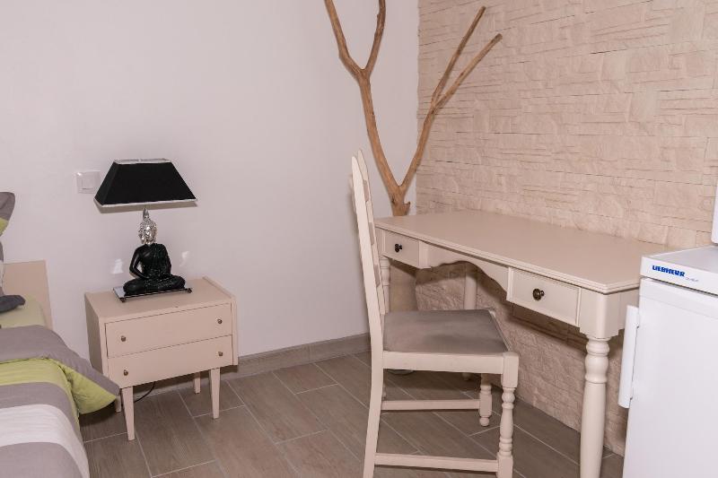 Private Comfortable Apartments image