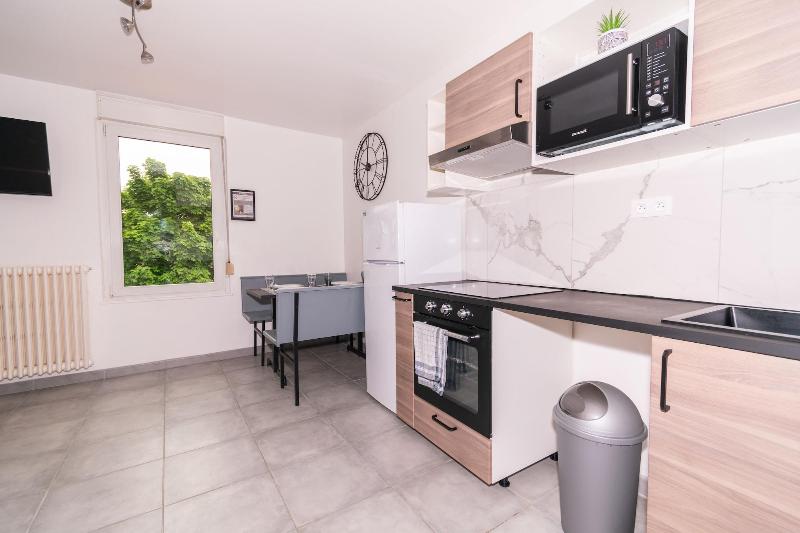Private Comfortable Apartments image
