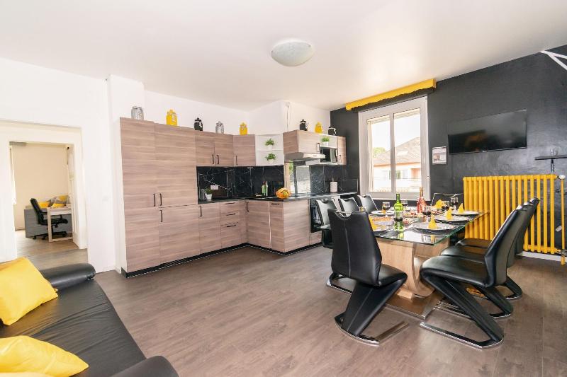 Private Comfortable Apartments image