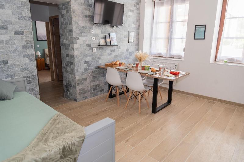 Private Comfortable Apartments image