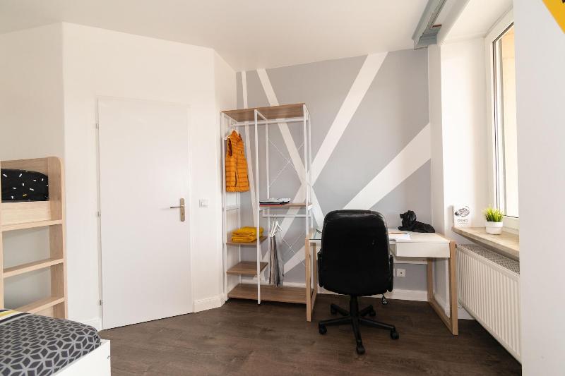 Private Comfortable Apartments image