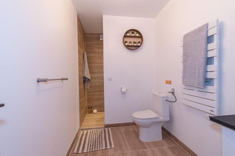 Private Comfortable Apartments image