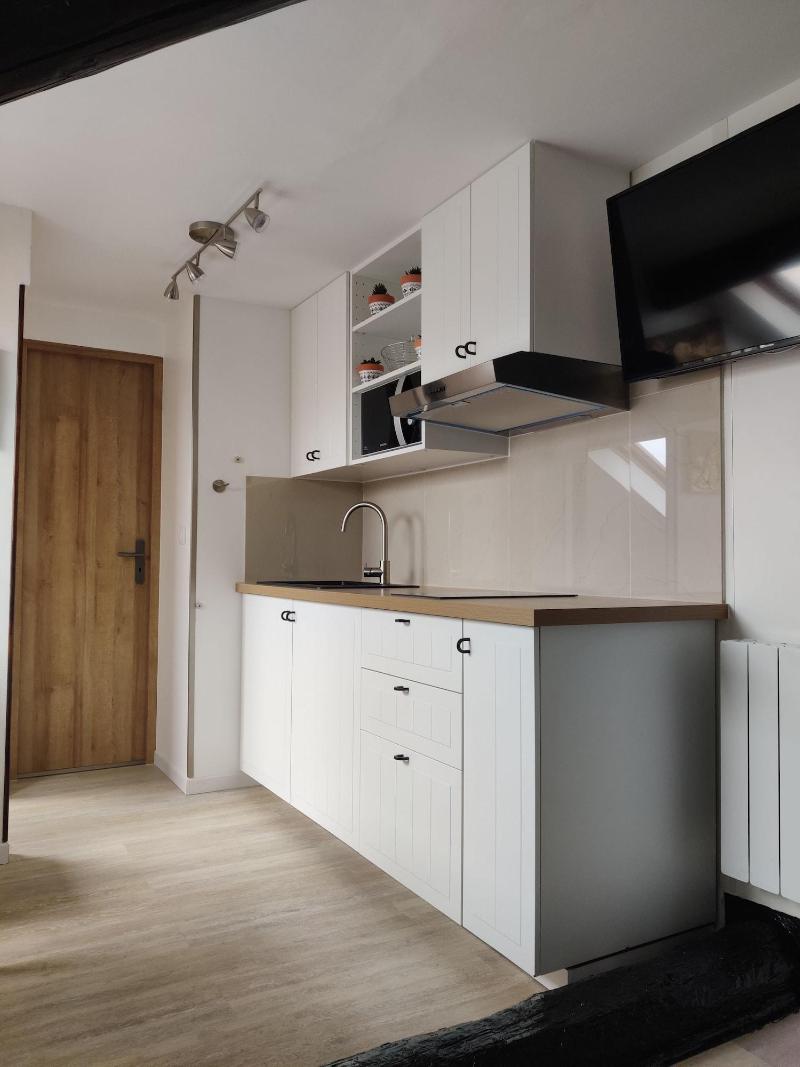 Private Comfortable Apartments image