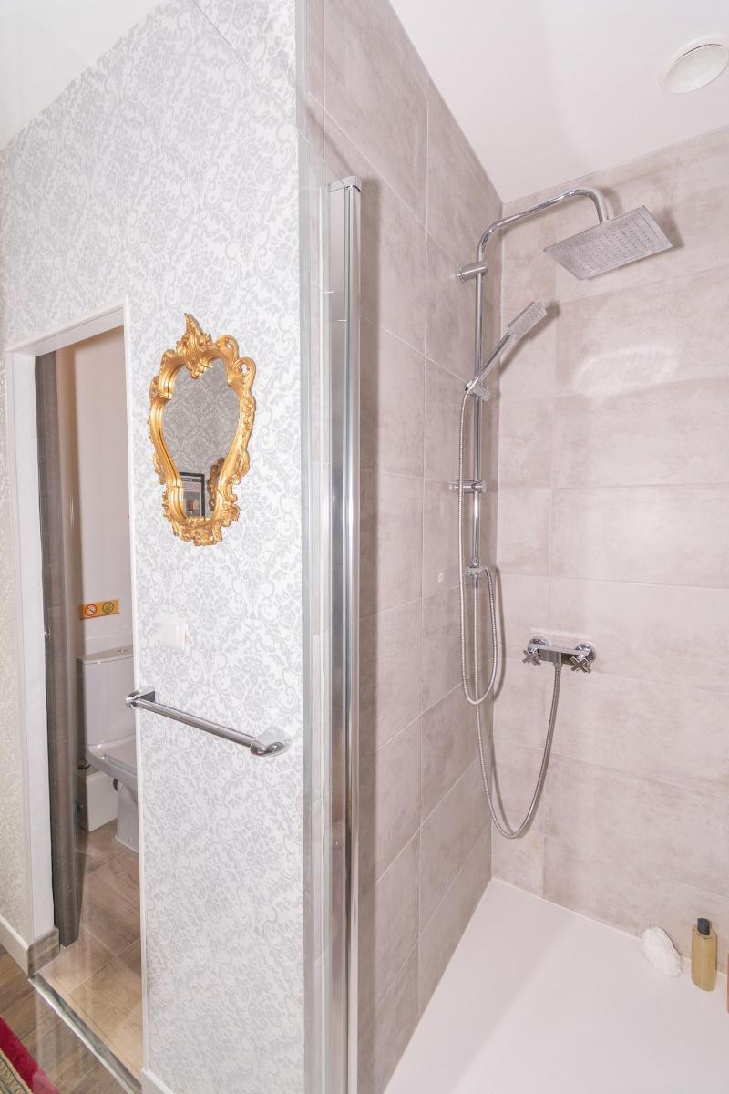 Private Comfortable Apartments image