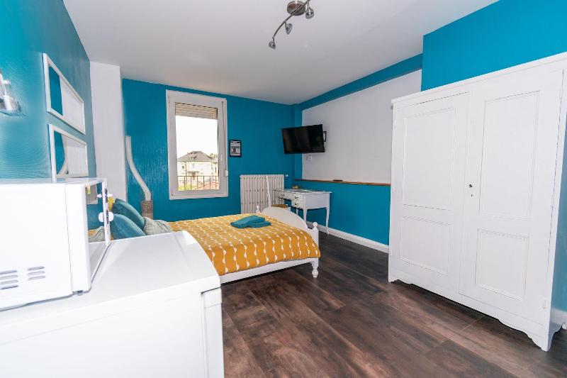 Private Comfortable Apartments image