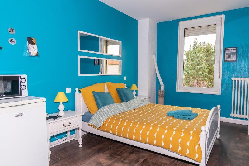 Private Comfortable Apartments image