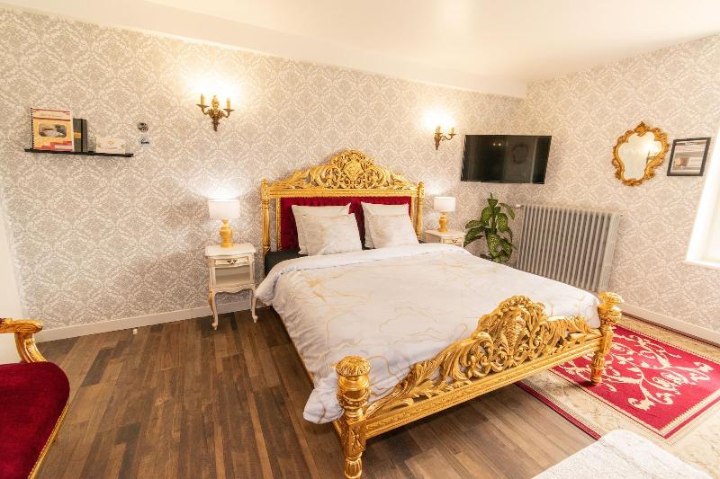 Private Comfortable Apartments image