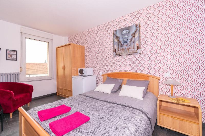 Private Comfortable Apartments image