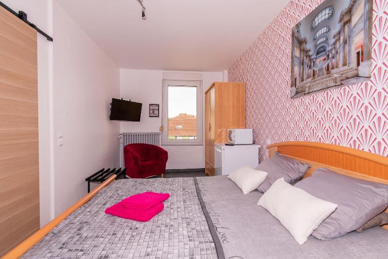 Private Comfortable Apartments image