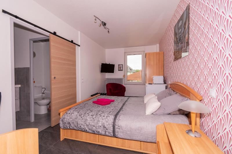Private Comfortable Apartments image