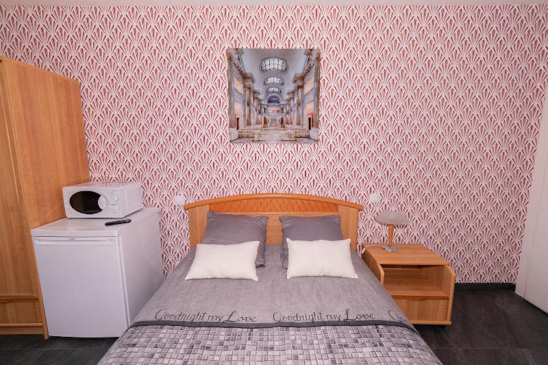 Private Comfortable Apartments image