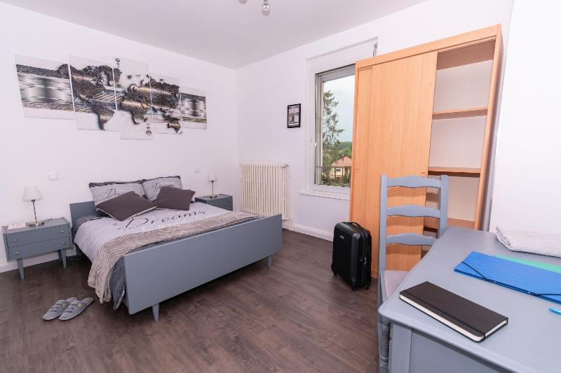 Private Comfortable Apartments image