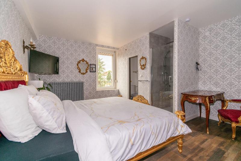 Private Comfortable Apartments image