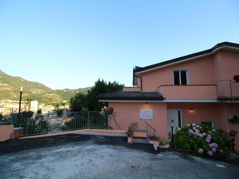 La Marmifera B B image