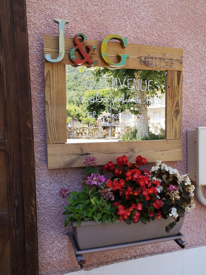 J G House image
