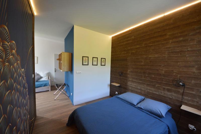 J G House image