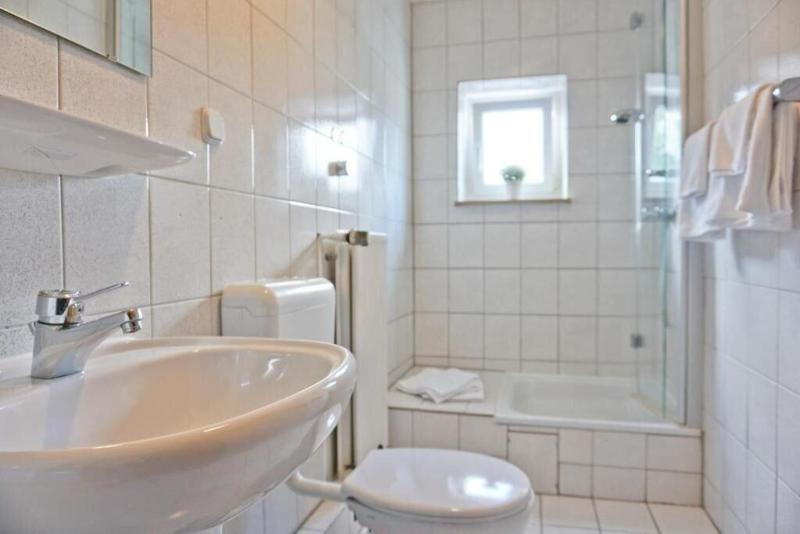 Hotel Schultheiss 52 image