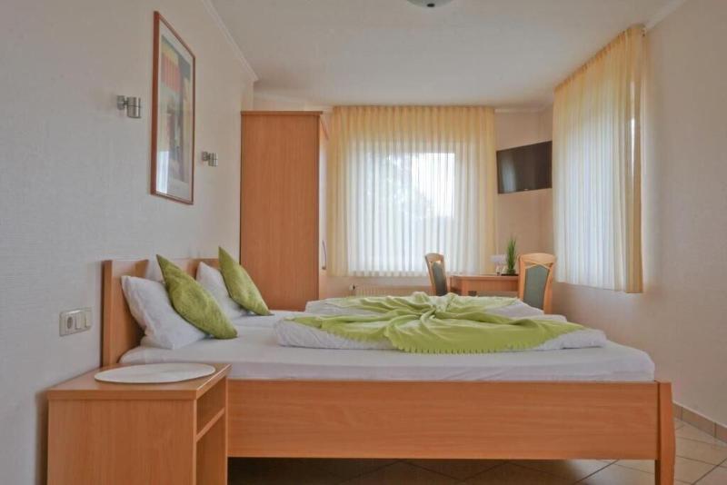Hotel Schultheiss 52 image