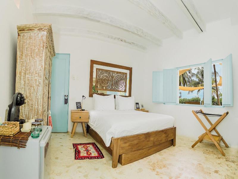 A Teka Slow Beach Hotel image
