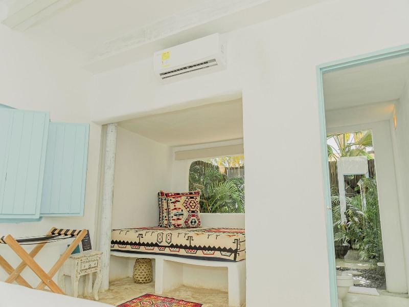 A Teka Slow Beach Hotel image