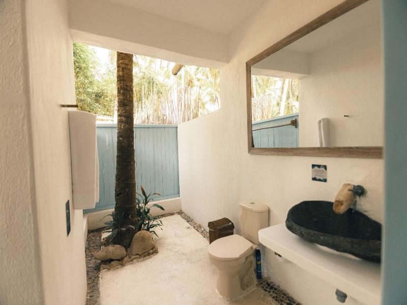 A Teka Slow Beach Hotel image