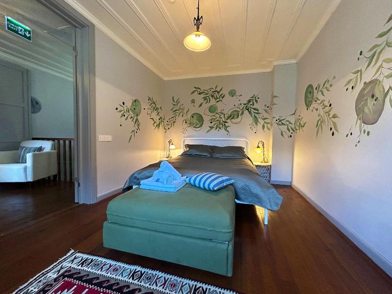 Tilas House No8 image