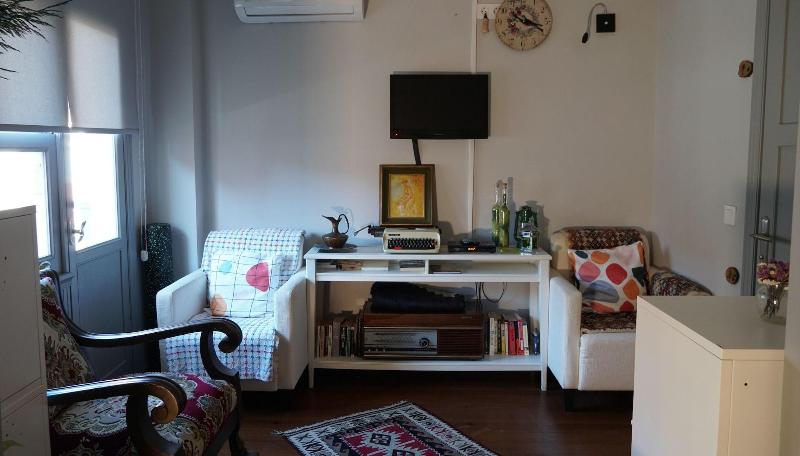 Tilas House No8 image