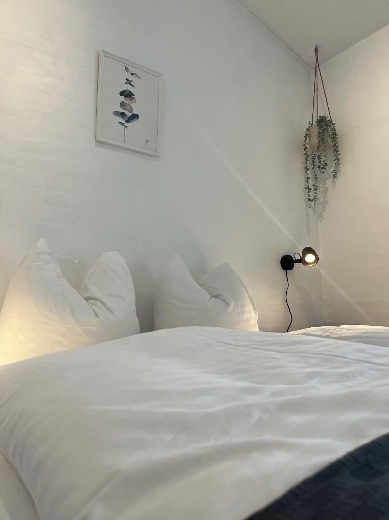Hartel House image