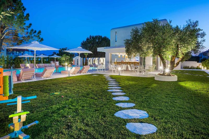 Cocoons Luxury Suites Villas