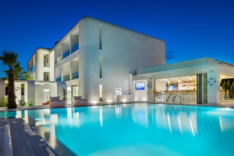 Cocoons Luxury Suites Villas