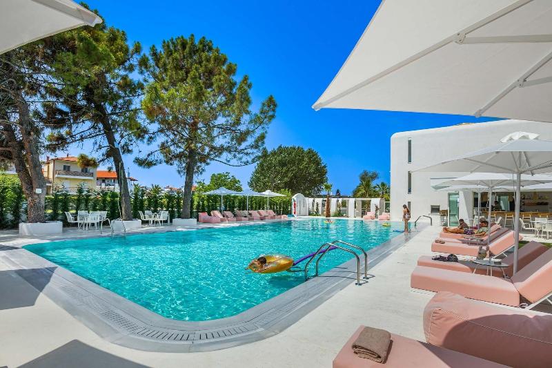 Cocoons Luxury Suites Villas