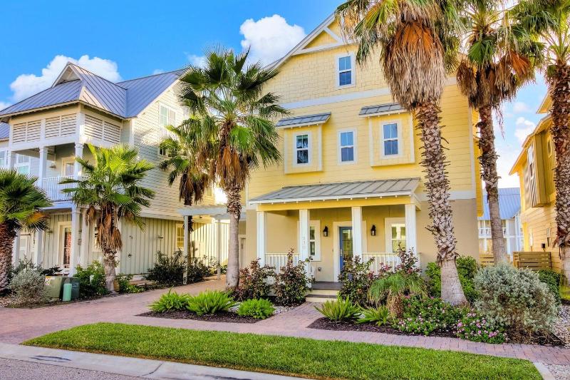 Coastal Hideaway 230 Be — main photo