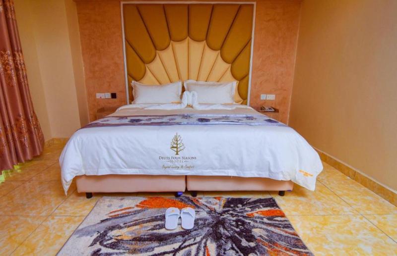 Deuts Four Seasons Hotel image