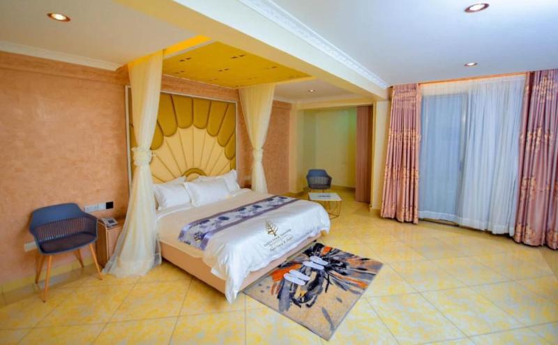 Deuts Four Seasons Hotel image