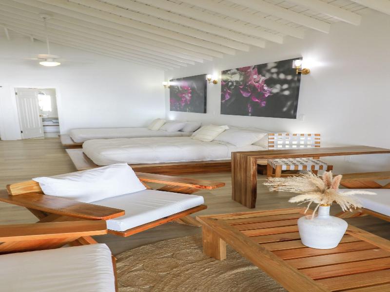 Luna Beach image