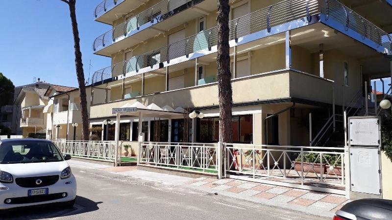 Marbella image