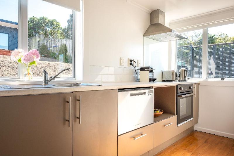 Moana Cottage image