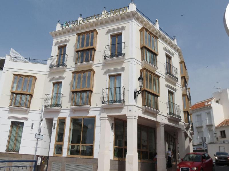 La Puerta De Nerja Hostal Boutique image