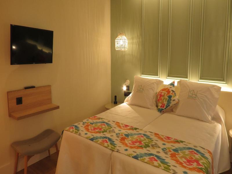 La Puerta De Nerja Hostal Boutique image