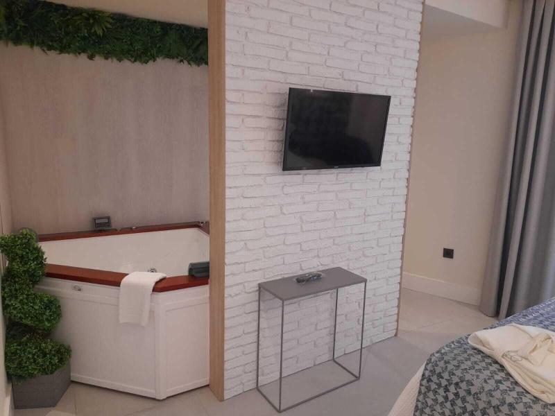 La Puerta De Nerja Hostal Boutique image