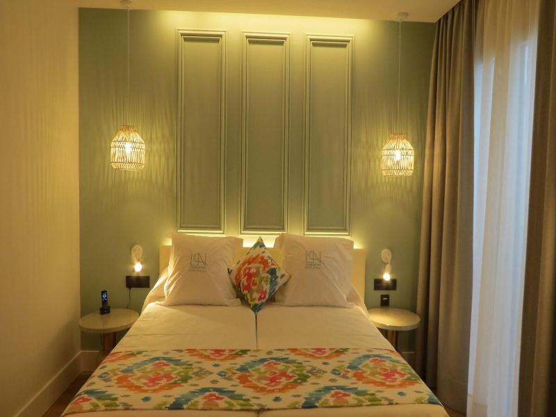 La Puerta De Nerja Hostal Boutique image