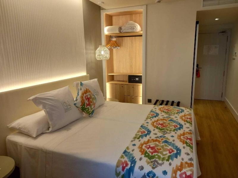 La Puerta De Nerja Hostal Boutique image