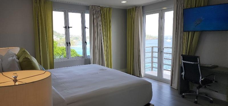 La Vue Boutique Hotel Beach Club image