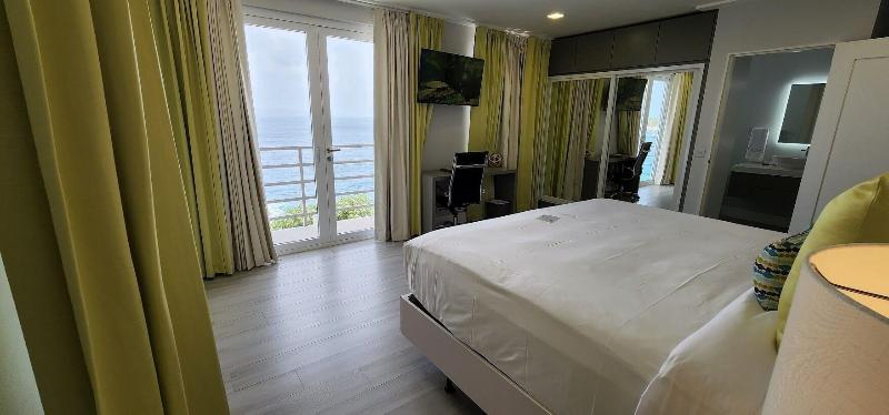 La Vue Boutique Hotel Beach Club image