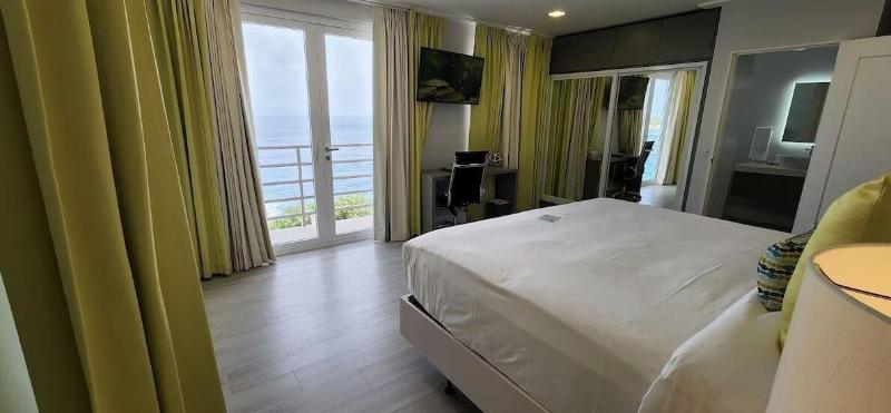 La Vue Boutique Hotel Beach Club image